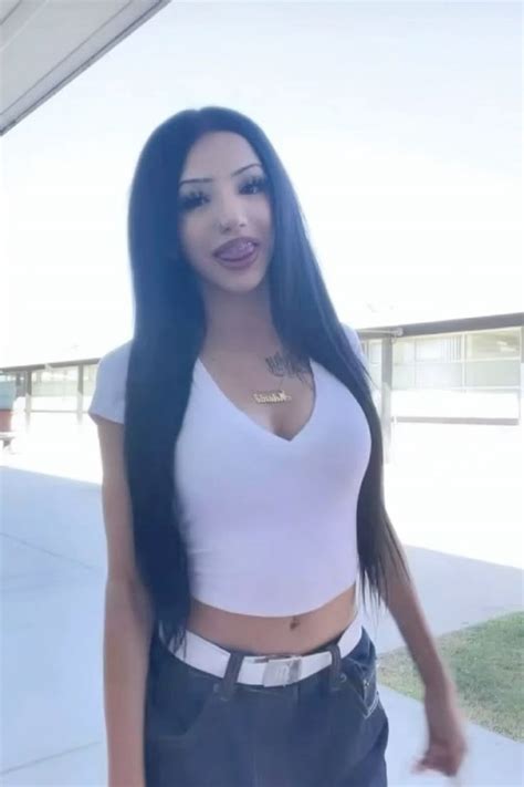 Melanie Xoxocacagirl In Latina Aesthetic Outfit Cute Nike Outfits Chola Style