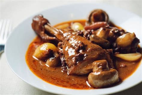 Braised Chicken Legs With Red Wine Ruby Tips Coq Au Vin Chicken Chasseur Recipe Retro Recipes