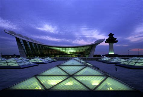 Eero Saarinen | Tag | ArchDaily