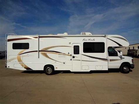 2012 Used Thor Motor Coach Chateau 31f Class C In Illinois Il