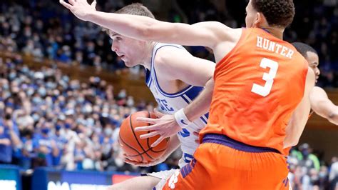 Duke Basketball Game Against Clemson Blue Devils Win 71 69 Raleigh