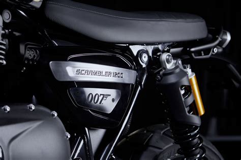 Triumph Celebrates James Bond With Special Edition Scrambler Maxim