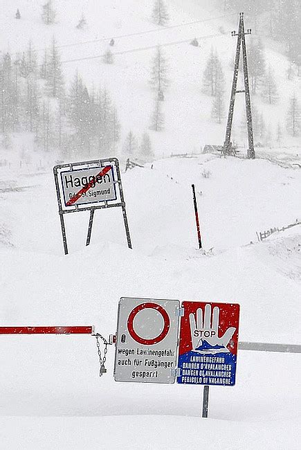 Austria Silne Opady Niegu Zamkni Te Drogi