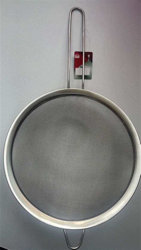 Stainless Steel Mesh Sieve 22cm – Laherson