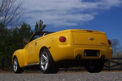 Beautiful 2005 Chevrolet Ssr Slingshot Yellow Modern Hot Rod Low Miles