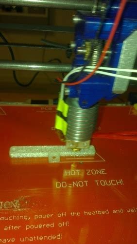 3d Printed Fan Holder By Vitor Jeronimo Pinshape