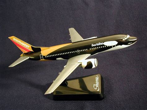 Southwest Airlines Scale 1 200 Model Boeing B737 300 N334SW Sea World