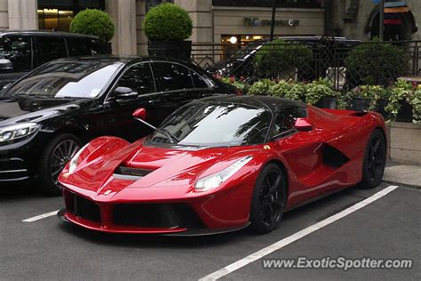 Ferrari LaFerrari spotted in London, United Kingdom on 05/29/2015