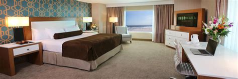 Atlantic City Suites - 2 & 3 Bedrooms | Caesars Suites