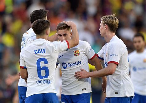 barcelona fight   win  goal thriller  villarreal reuters