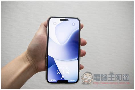 國外網友製作一張桌布讓你提前感受 iPhone 14 Pro 藥丸造型螢幕的感覺 電腦王阿達