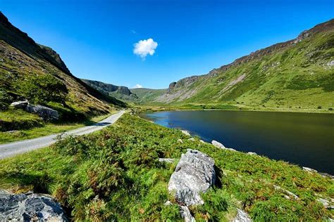 Annascaul Lake Ireland Highlights