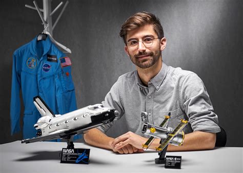 Lego 10283 Creator Expert Nasa Space Shuttle Discovery Is Blasting Off