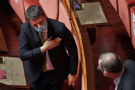 Crisi Di Governo Renzi Accusa Conte Torna A Parlare Di Idee Non Di