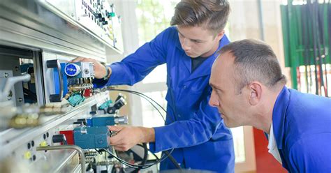 Hiring And Managing Apprentices Community Solutions Qld And Vic