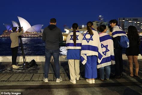 Cops swoop on tradie who 'threatened to kill Jewish boys over an ...
