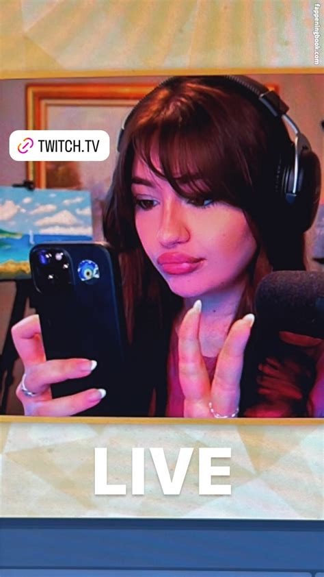 Bananabrea Bananabreaa Nude OnlyFans Leaks Fappening FappeningBook