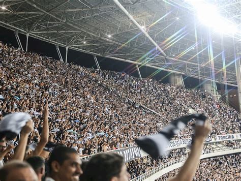 Vitória fora de casa Botafogo de Futebol e Regatas