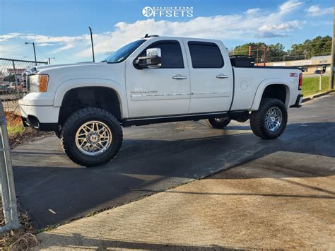 Gmc Sierra Hd Hostile Sprocket Fabtech Suspension Lift