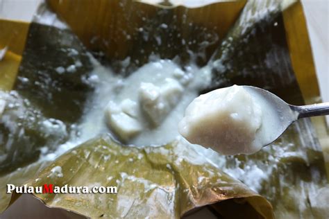 Kuliner Tradisional Kue Bongko Khas Arosbaya Bangkalan Gerbang