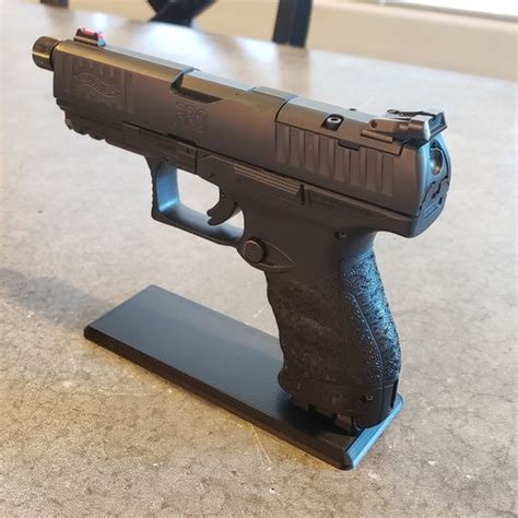 Descargar Archivo Stl Expositor De Pistolas Con Temática Ghost Glock • Diseño Para La