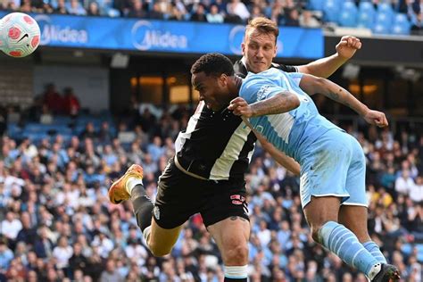 Manchester City 5 0 Newcastle United Title In Sight As City Avoid