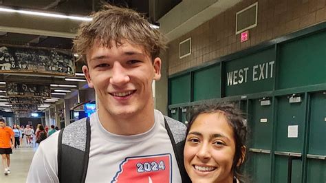 Iowa lady Hawkeyes wrestling commit places at national championships