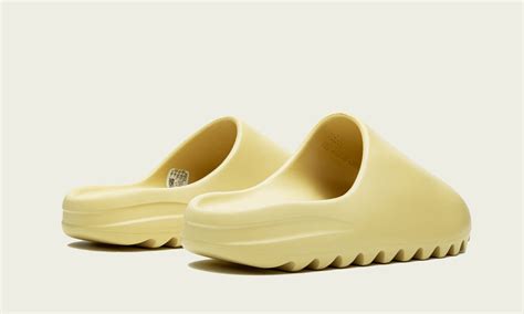 Adidas Yeezy Slide Desert Sand - Yeezy Mafia