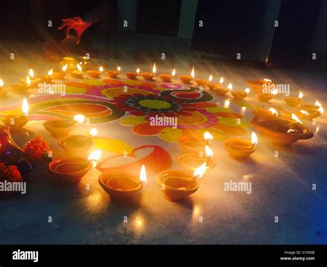 Rangoli hi-res stock photography and images - Alamy