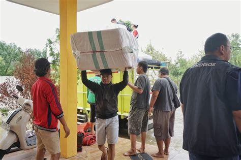 Respon Cepat Banjir Jawa Tengah Kemensos Dirikan 3 Dapur Umum