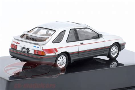 Ixo Ford Sierra Xr I Year Silver Clc N Model Car Clc N