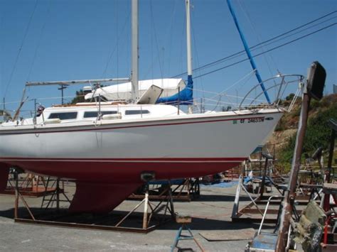 1976 Catalina 27 Most Sailboats 1976 Catalina 27 Sailboat Details