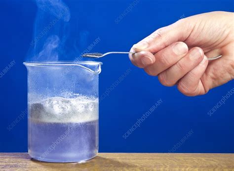 Magnesium-acid reaction - Stock Image - C011/4532 - Science Photo Library