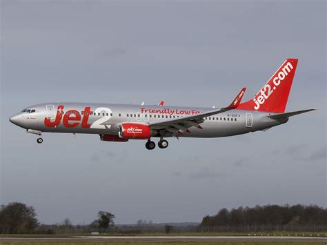 Jet2 Boeing 737 8K5 G GDFX About To Land On RWY 27 N Flickr