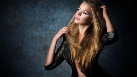 Wallpaper Women Model Blonde Looking Away Long Hair Blue Eyes