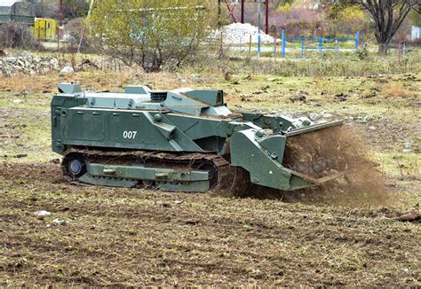 Jsc Uran 6 Unmanned Mine Clearing Vehicle