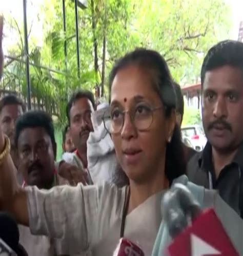 Ncp Crisis Supriya Sule Reaches Yb Chavan Centre For Meeting Called By Sharad Pawar