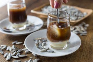 Vietnamese Iced Coffee Ca Phe Sua Da Analida S Ethnic Spoon