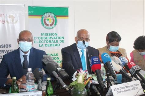 Conf Rence De Presse Des Observateurs De La Mission De La Cedeao Et De