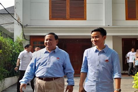 Daftar Ke KPU Prabowo Gibran Pakai Kemeja Biru Biru