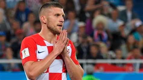 Man Utd transfers: Rebic reveals 'concrete offers' & is glad to hear of ...