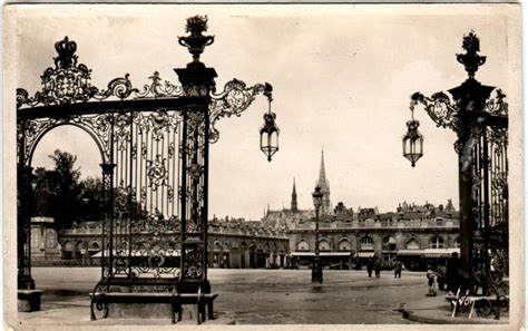 Nancy 4PZ 316 NANCY UN COIN DE LA PLACE STANISLAS Carte Postale