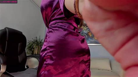 Sexy Latina Milf