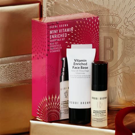 Bobbi Brown Holiday Mini Vitamin Enriched Essentials Set