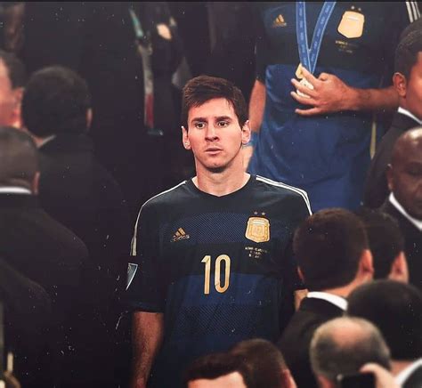 747 Messi Wallpaper Sad Pictures - MyWeb