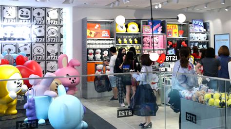 South Korean K Pop Merchandise Sales Surge To Us132 Million Last Year