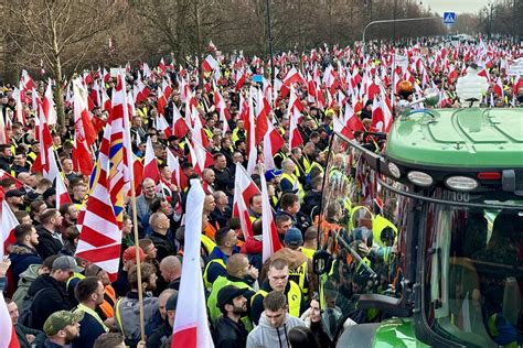 Szykuje się kolejny paraliż rolnicy zaleją Warszawę Kiedy odbędzie