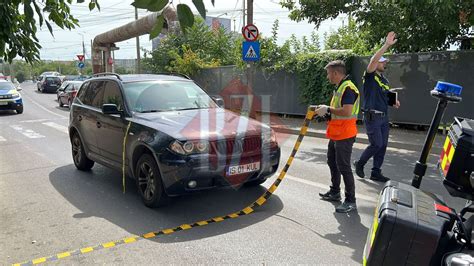 Un Pieton A Fost Izbit Pe Trecere De Un Bolid Capota Bmw Ul S A Ndoit