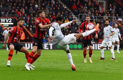 Bournemouth Battle To 1 0 Win Over Lacklustre Liverpool Reuters