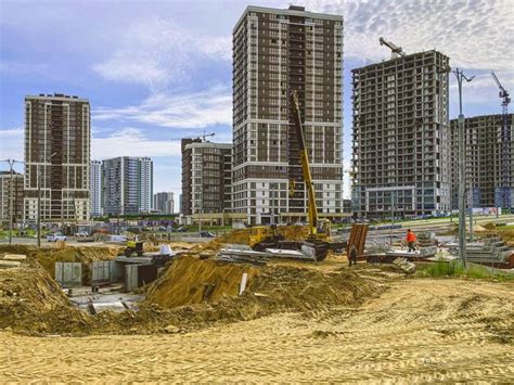 Construção De Um Novo Bairro Na Construção Da Cidade De Edifícios Altos